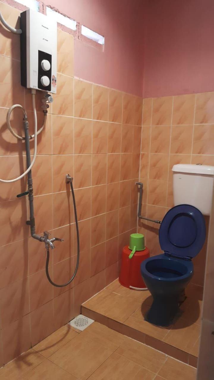 Rainbow Tioman Cottage Kampong Juara Екстер'єр фото