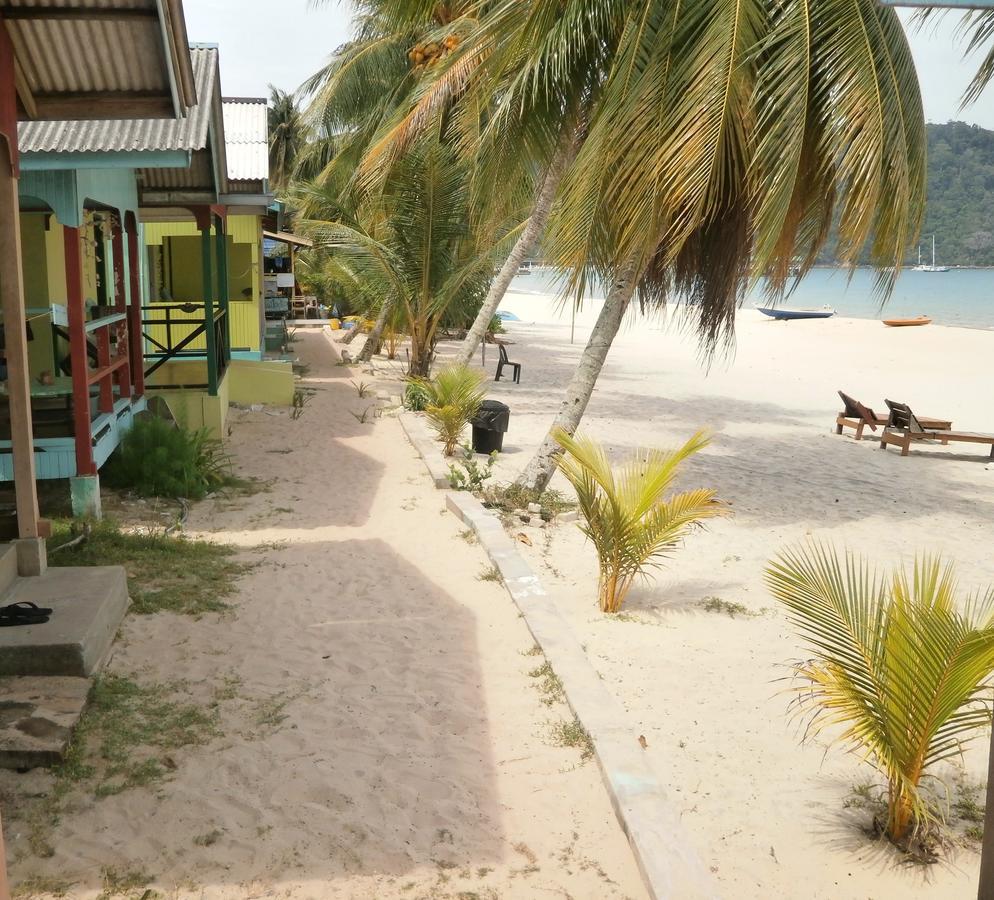 Rainbow Tioman Cottage Kampong Juara Екстер'єр фото