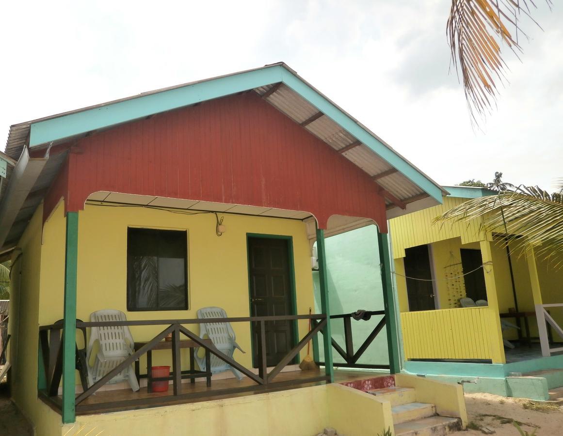 Rainbow Tioman Cottage Kampong Juara Екстер'єр фото
