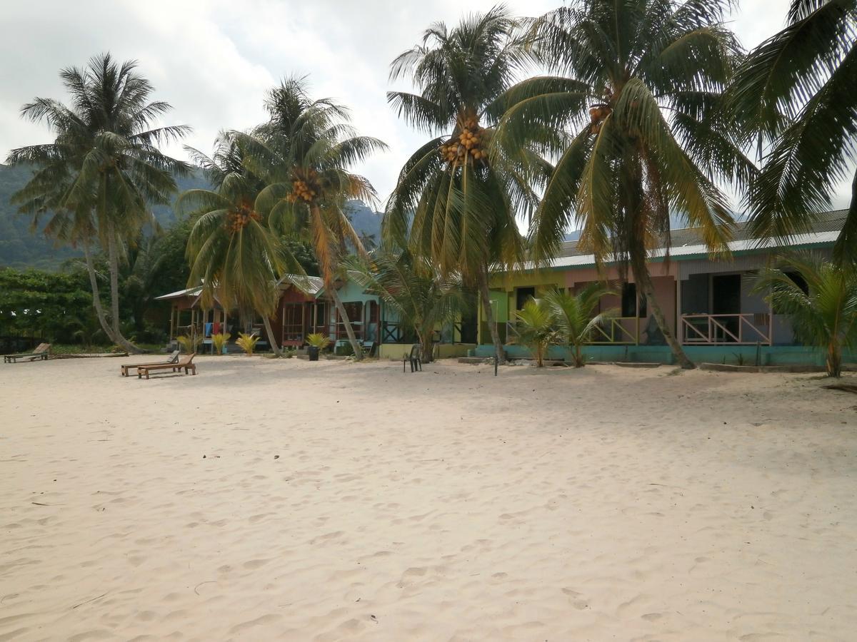 Rainbow Tioman Cottage Kampong Juara Екстер'єр фото