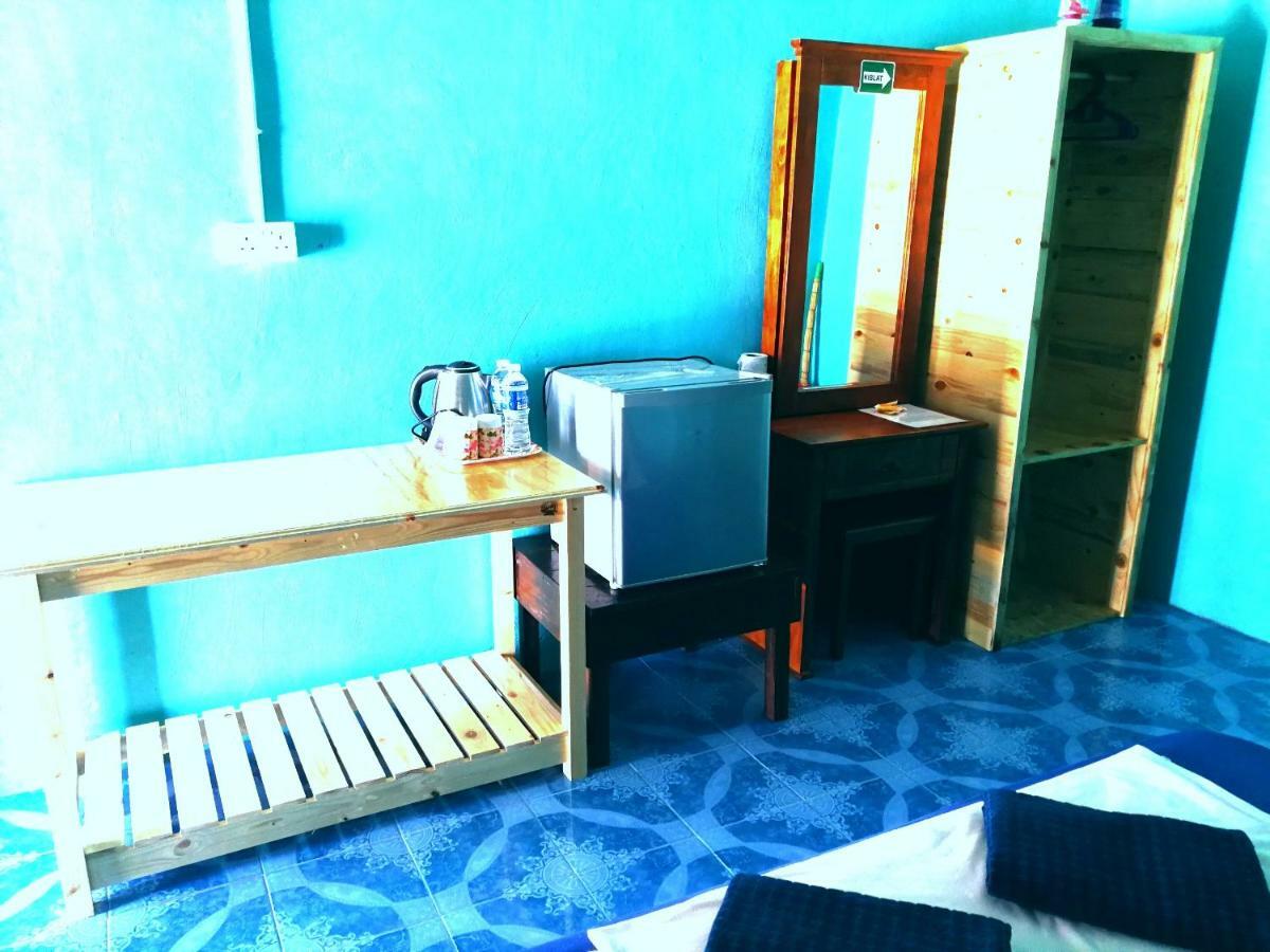 Rainbow Tioman Cottage Kampong Juara Екстер'єр фото