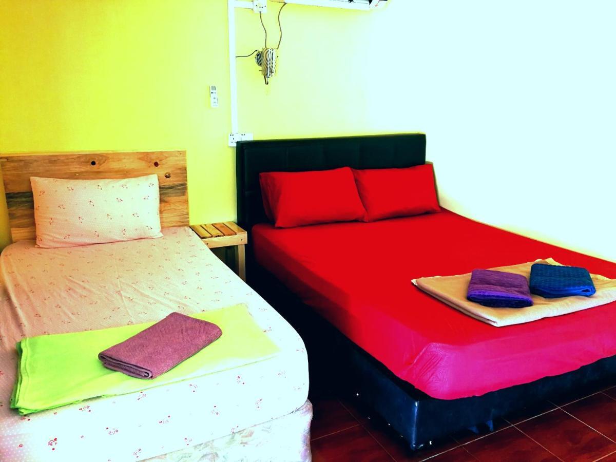 Rainbow Tioman Cottage Kampong Juara Екстер'єр фото