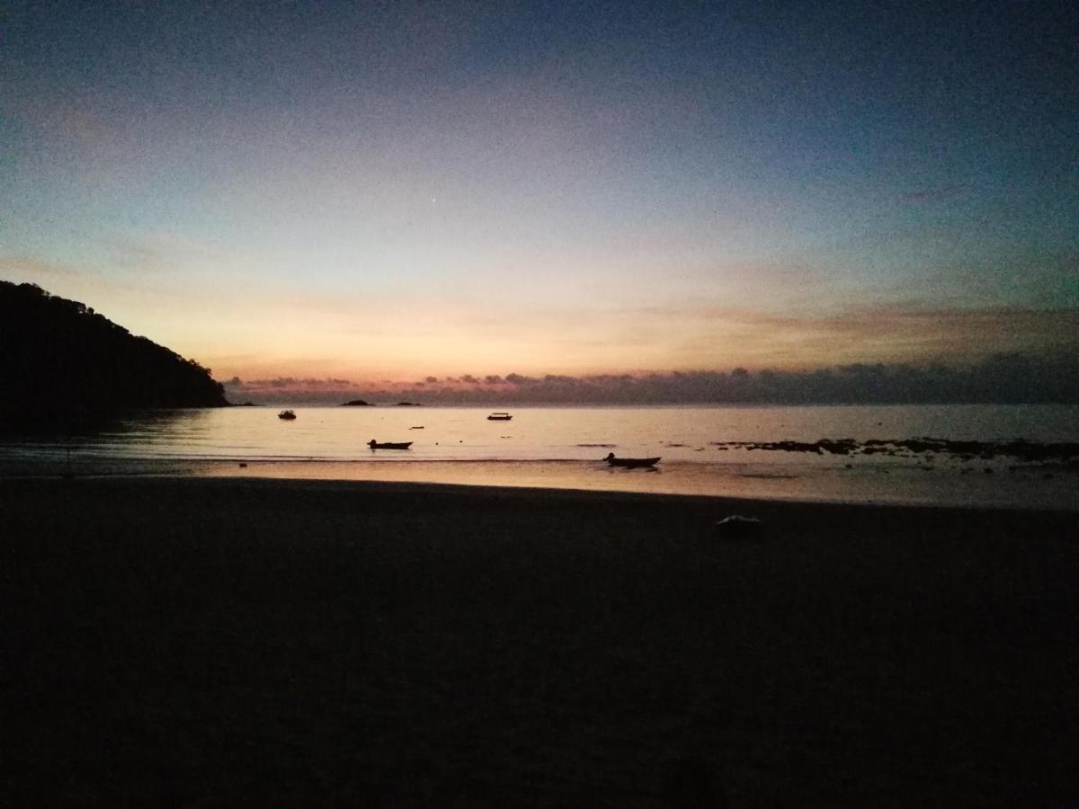 Rainbow Tioman Cottage Kampong Juara Екстер'єр фото